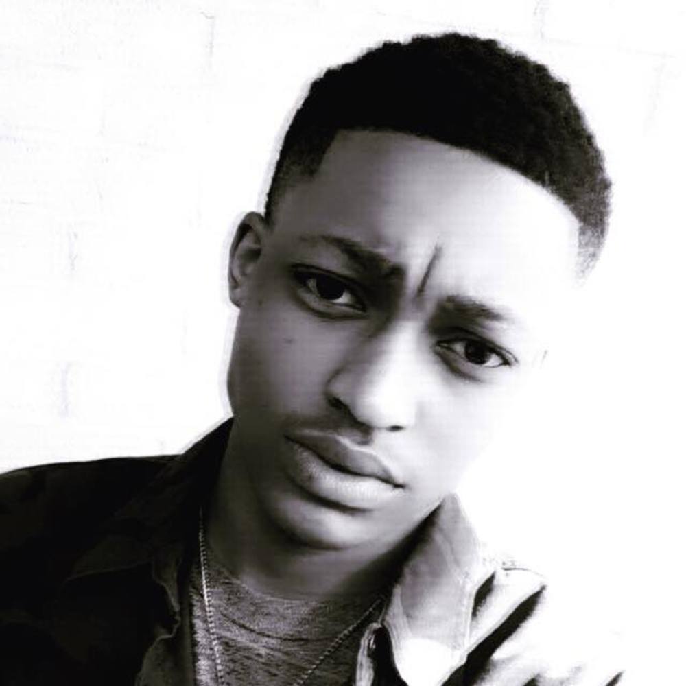 Meet your Posher, Ekpe